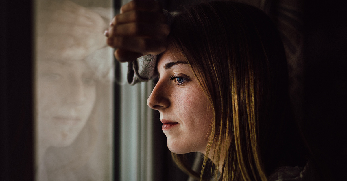 Jestem nieszczęśliwa, ale nie mogę go zostawić. Dlaczego ludzie tkwią w toksycznych związkach?